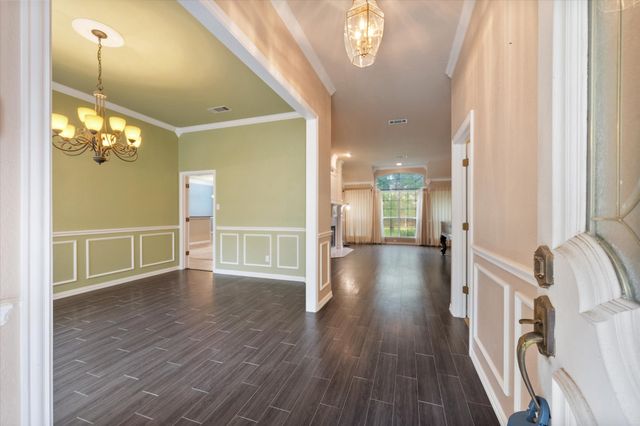 8904 Thornway Drive, North Richland Hills, TX 76182