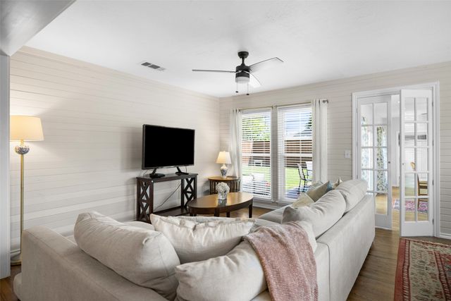 10146 Shadyview Drive, Dallas, TX 75238