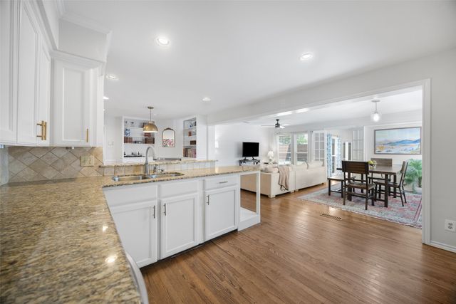 10146 Shadyview Drive, Dallas, TX 75238