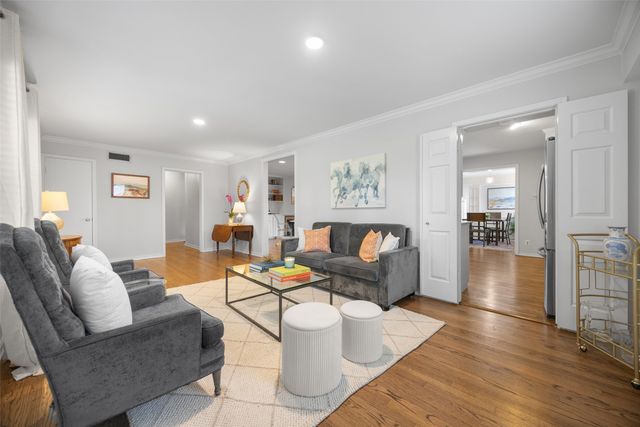 10146 Shadyview Drive, Dallas, TX 75238