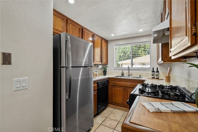3125 N White Avenue 4, La Verne, CA 91750