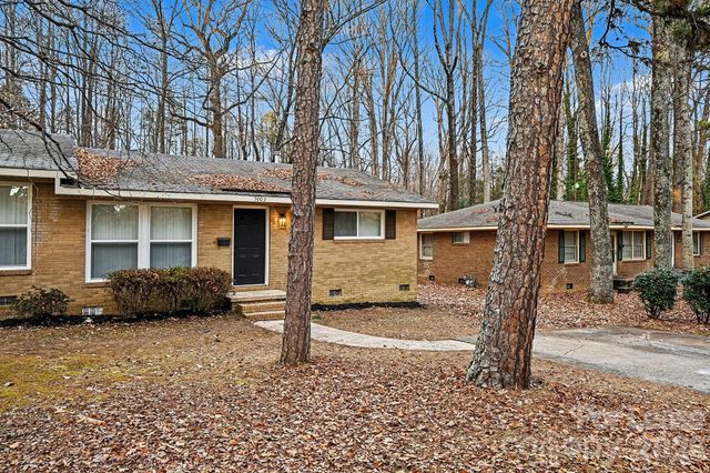 5003 Lakecrest Drive, Charlotte, NC 28215