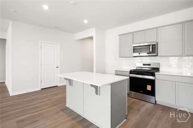 260 Crosstown Avenue, Richmond Hill, GA 31324