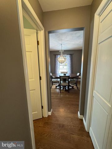 1219 SANDPIPER DR, State College, PA 16801