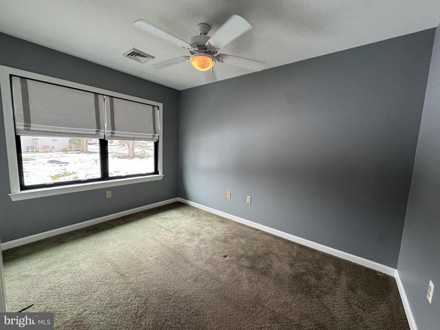 1219 SANDPIPER DR, State College, PA 16801