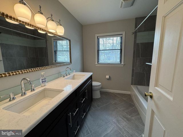 1219 SANDPIPER DR, State College, PA 16801