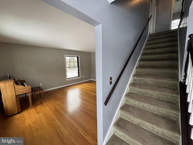 1219 SANDPIPER DR, State College, PA 16801