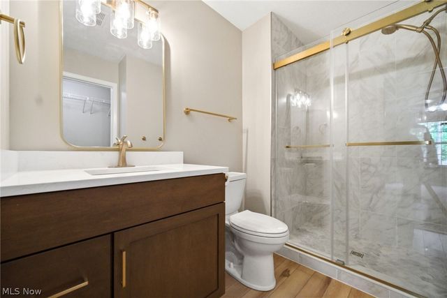 2708 Shakespeare Lane 2708, Avon, OH 44011