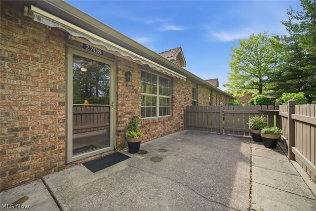 2708 Shakespeare Lane 2708, Avon, OH 44011
