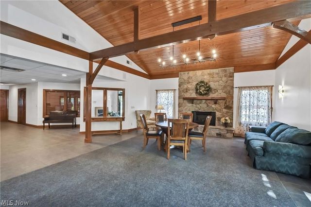 2708 Shakespeare Lane 2708, Avon, OH 44011