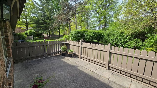 2708 Shakespeare Lane 2708, Avon, OH 44011