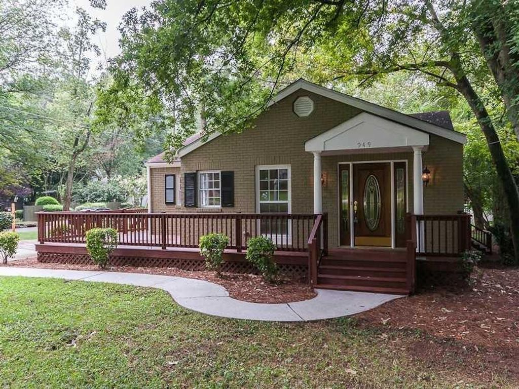 2380 Strathmore Drive, Atlanta, GA 30324