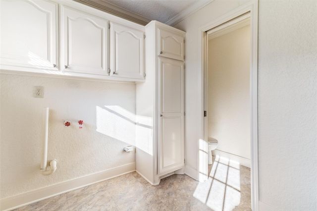 102 Paradise Valley Drive, West Columbia, TX 77486