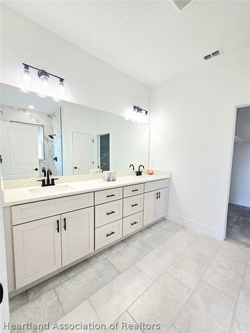 7324 Rolling Hills Road, Sebring, FL 33876