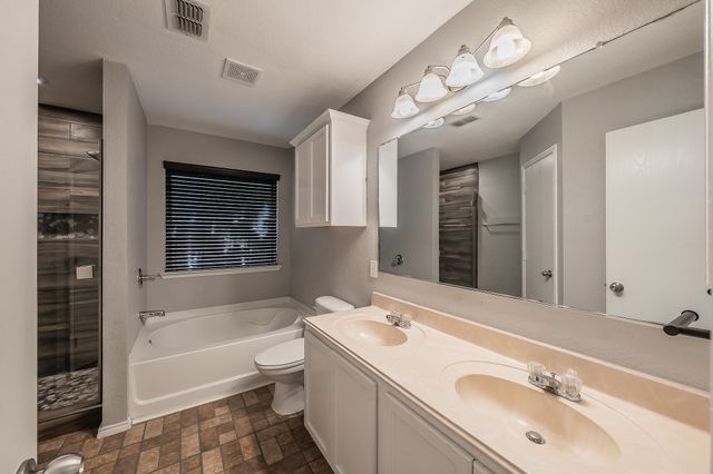 10100 Cougar Trail, Fort Worth, TX 76108