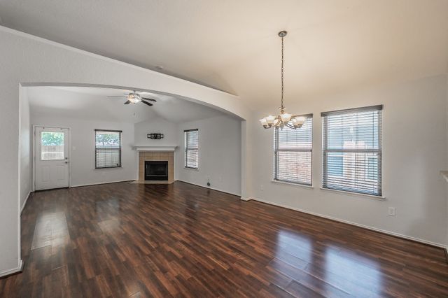 10100 Cougar Trail, Fort Worth, TX 76108