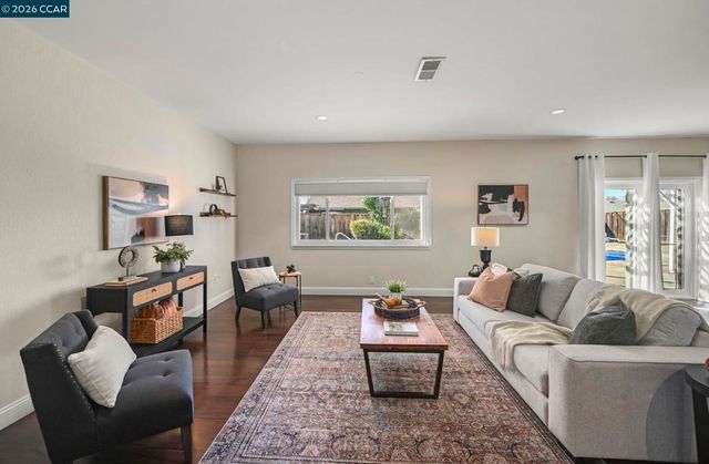 1687 Westwood Dr, Concord, CA 94521