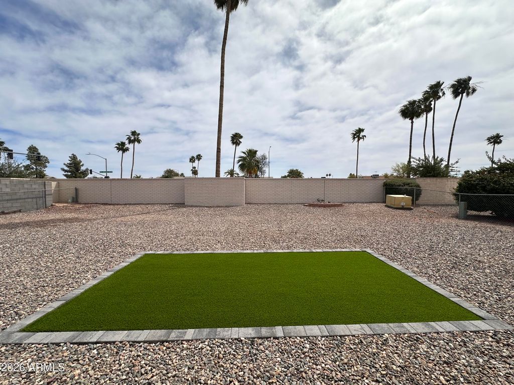 Image 41 of property listing at 17223 N 130TH Avenue, Sun City West, AZ 85375