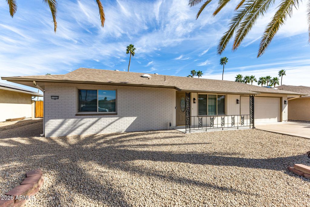 Image 5 of property listing at 17223 N 130TH Avenue, Sun City West, AZ 85375