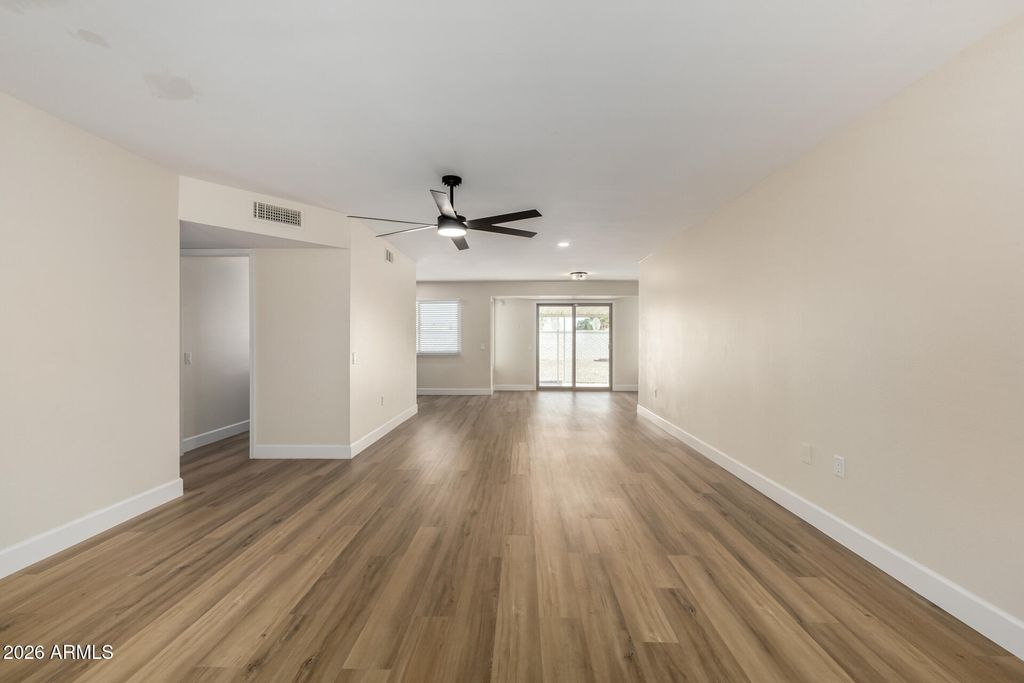 Image 8 of property listing at 17223 N 130TH Avenue, Sun City West, AZ 85375