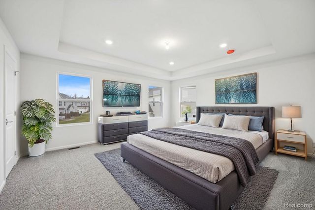 1906 Salt Springs Drive, Saline, MI 48176