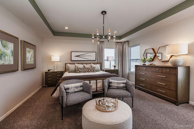 1906 Salt Springs Drive, Saline, MI 48176