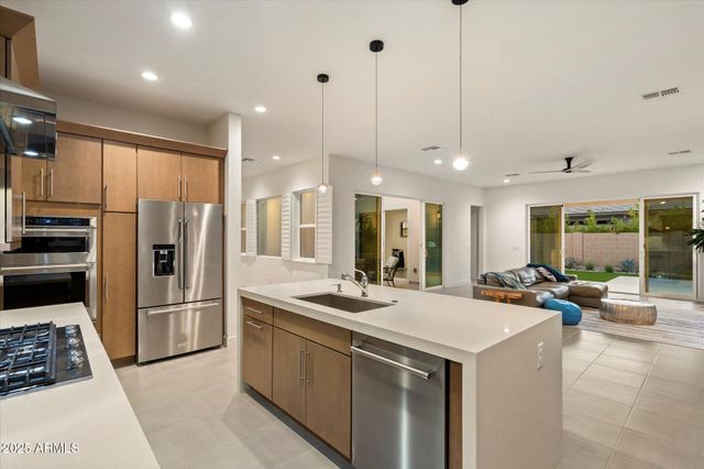 10970 N NORTHFIELD Street, Surprise, AZ 85388