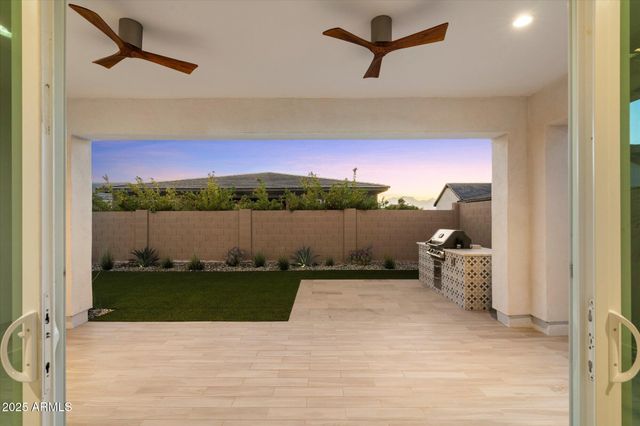 10970 N NORTHFIELD Street, Surprise, AZ 85388