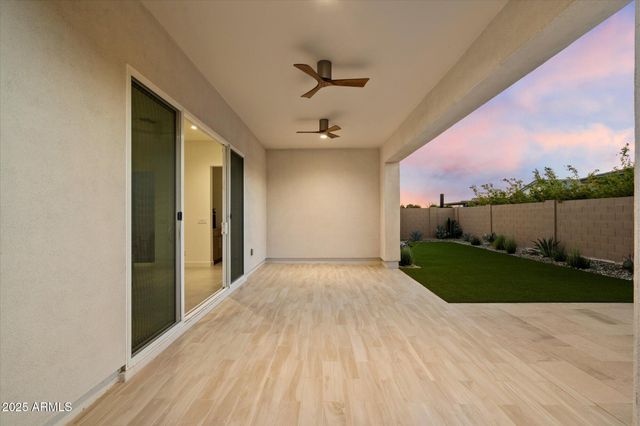 10970 N NORTHFIELD Street, Surprise, AZ 85388