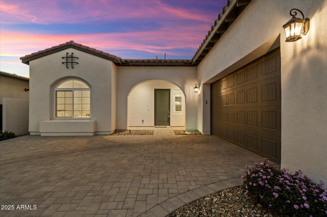 10970 N NORTHFIELD Street, Surprise, AZ 85388