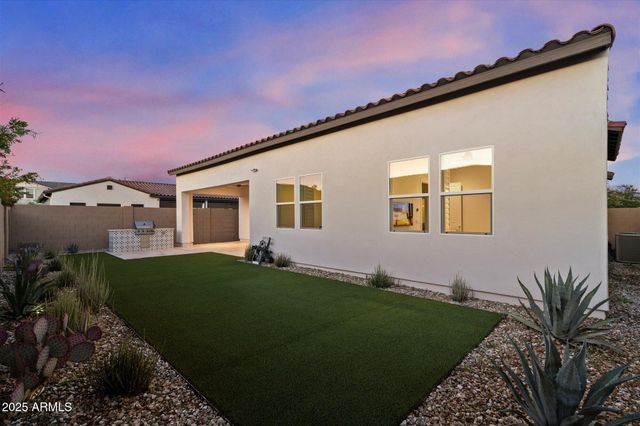 10970 N NORTHFIELD Street, Surprise, AZ 85388