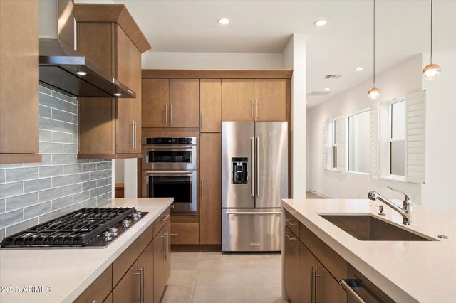 10970 N NORTHFIELD Street, Surprise, AZ 85388