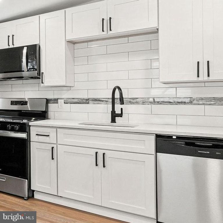 508 ESSEX STREET, Gloucester City, NJ 08030