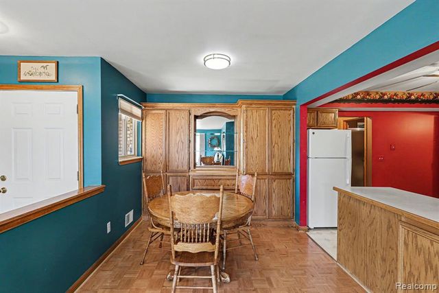 26185 Markiegrove, New Baltimore, MI 48051