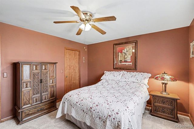 26185 Markiegrove, New Baltimore, MI 48051