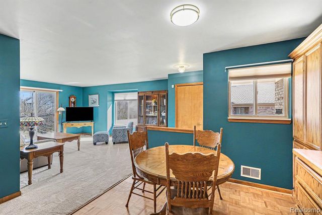 26185 Markiegrove, New Baltimore, MI 48051