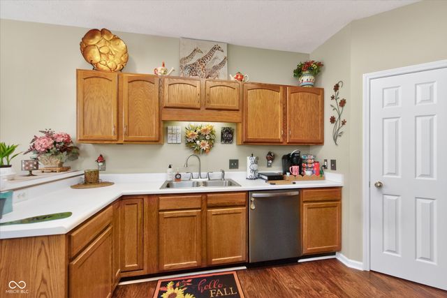 2211 Colfax Lane 2211, Indianapolis, IN 46260