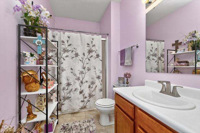 2211 Colfax Lane 2211, Indianapolis, IN 46260