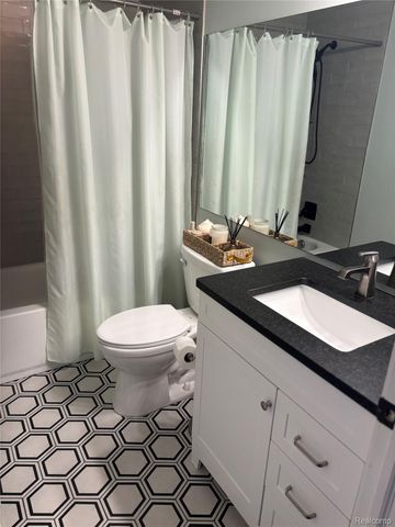 12360 Noonan Court, Utica, MI 48315