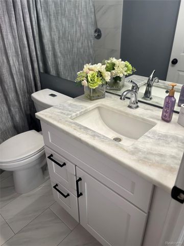 12360 Noonan Court, Utica, MI 48315