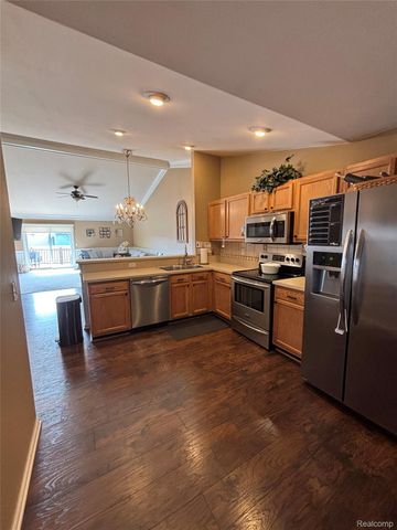 12360 Noonan Court, Utica, MI 48315