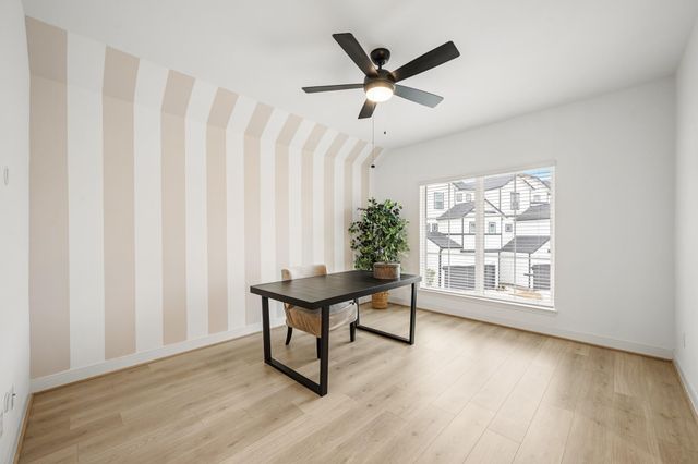 8906 Covenant Place, Houston, TX 77055