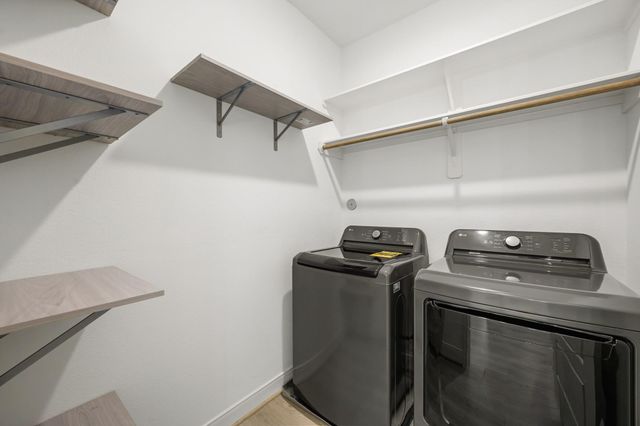 8906 Covenant Place, Houston, TX 77055