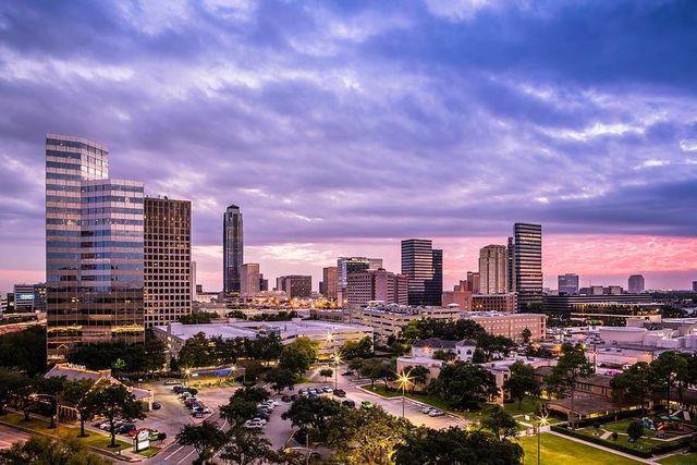 8906 Covenant Place, Houston, TX 77055