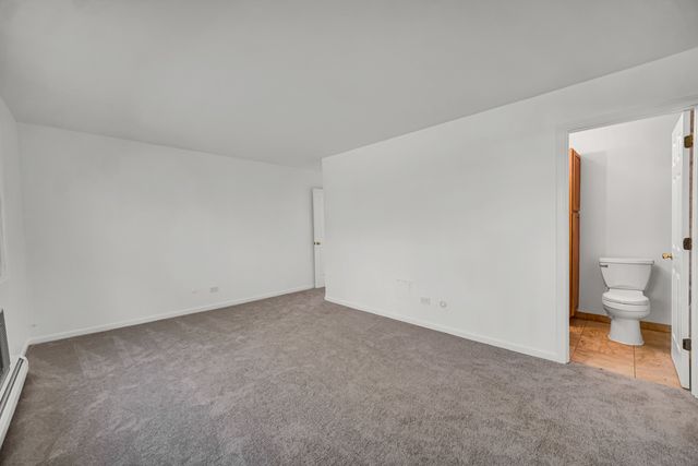 10369 DEARLOVE Road 1F, Glenview, IL 60025