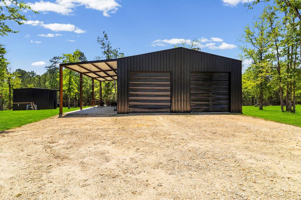 5938 Fm 3152, Livingston, TX 77351