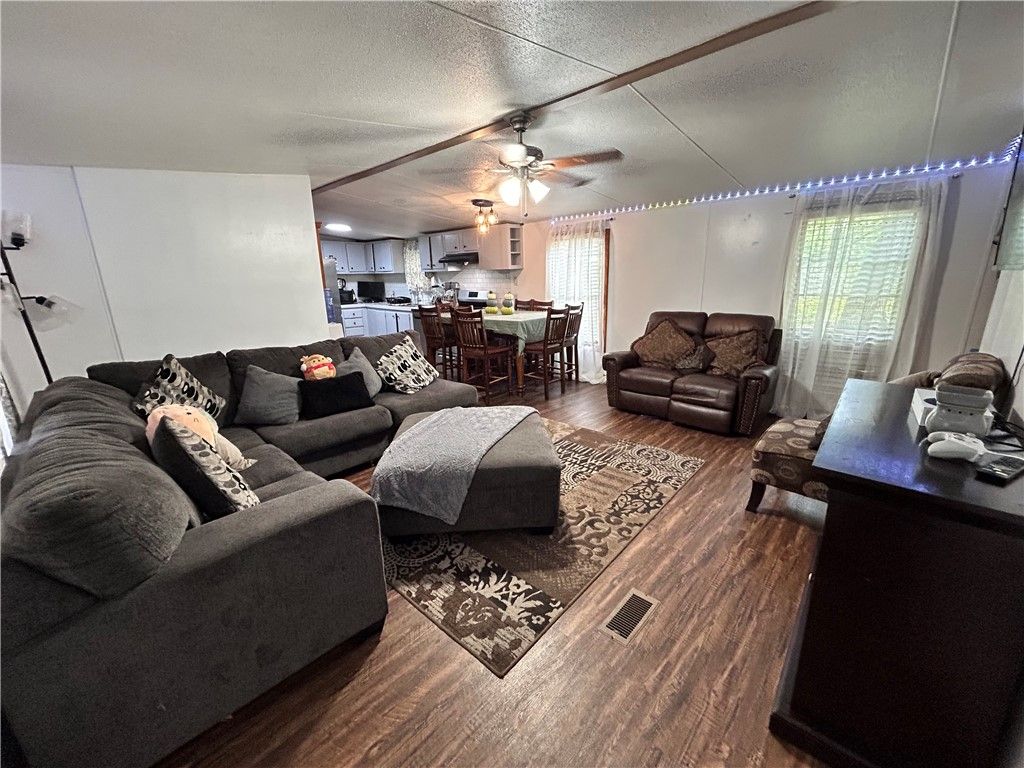 2207 Emerald Drive, Bryan, TX 77803 — photo 5