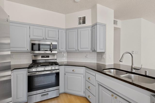 7800 Eagle Rock Avenue NE, Albuquerque, NM 87122