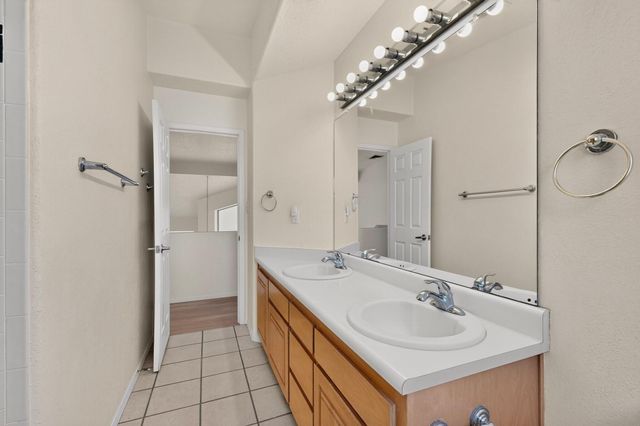 7800 Eagle Rock Avenue NE, Albuquerque, NM 87122