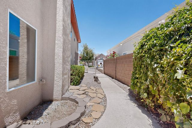 7800 Eagle Rock Avenue NE, Albuquerque, NM 87122